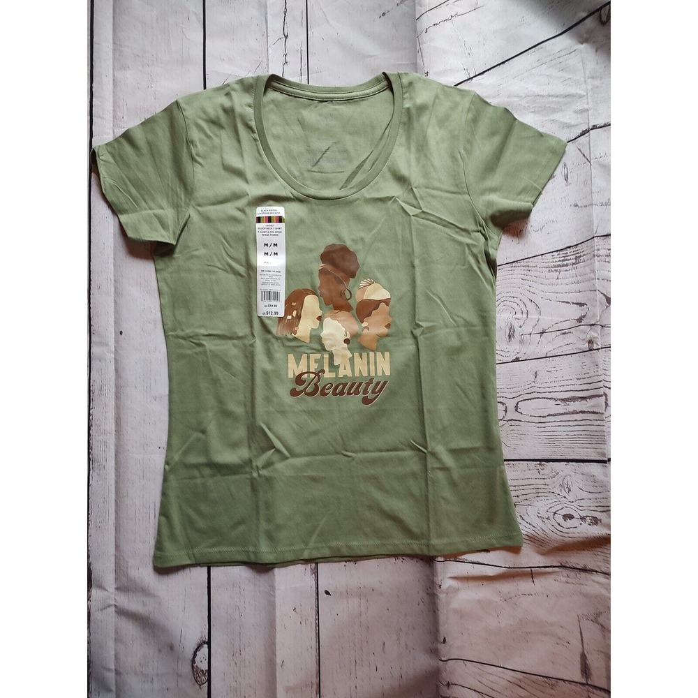 Adult “Melanin Beauty” with 4 African or Black Femme Green Tshirt NWT Size M